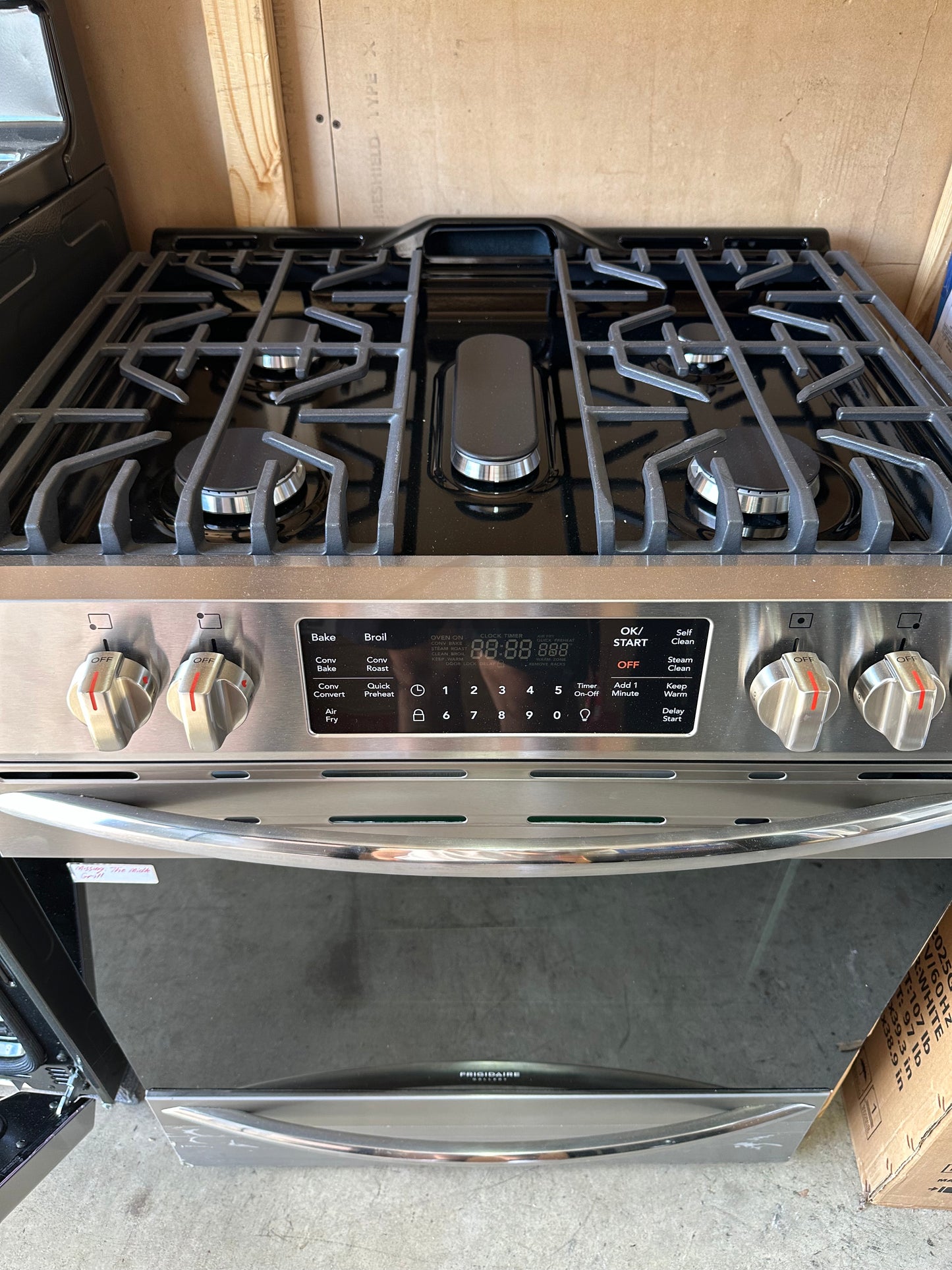 Frigidaire Gallery 30'' Front Control Gas Range with Air Fry