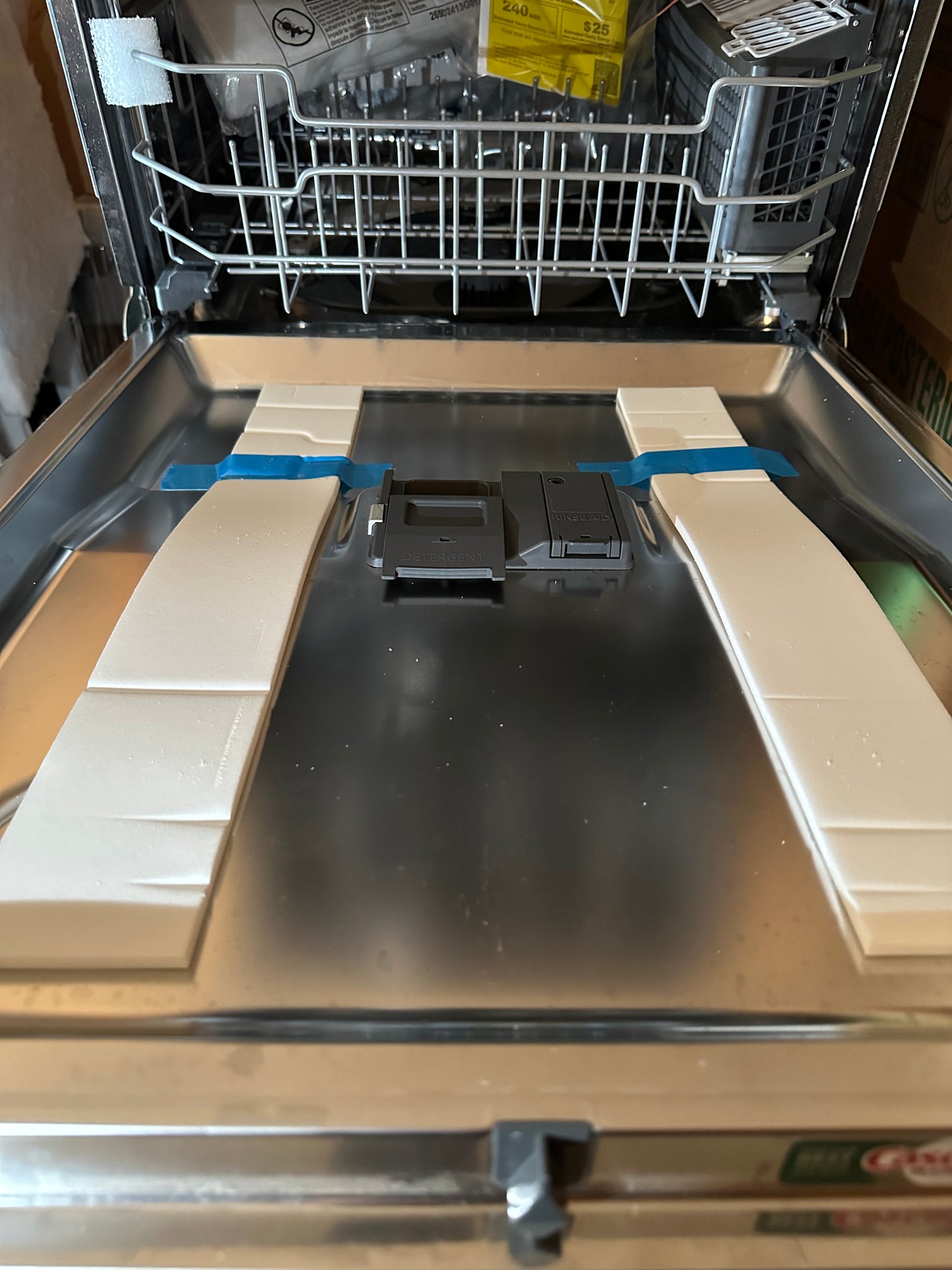 GE® ENERGY STAR® Fingerprint Resistant Top Control with Stainless Steel Interior Dishwasher with Sanitize Cycle w/ Third Rack