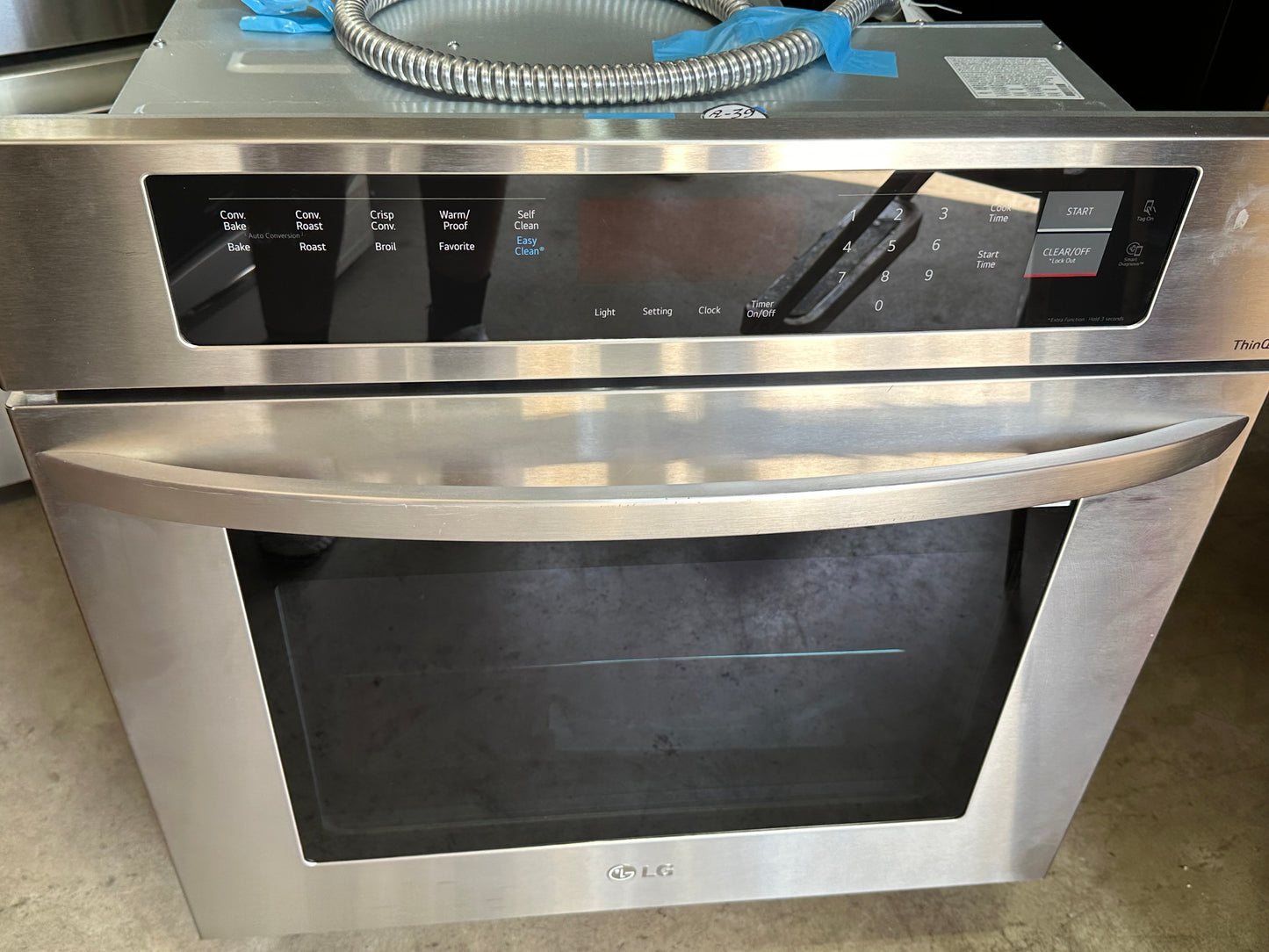 LG - 30" Built-In Single Electric Convection Wall Oven with EasyClean