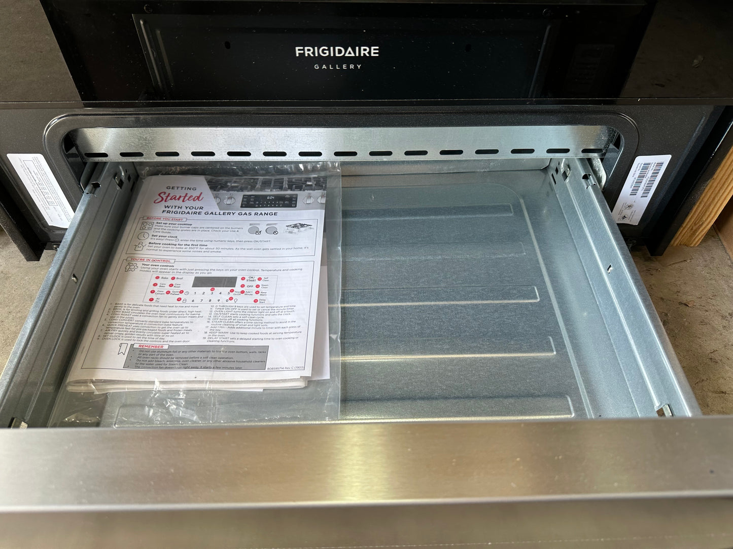 Frigidaire Gallery 30'' Front Control Gas Range with Air Fry