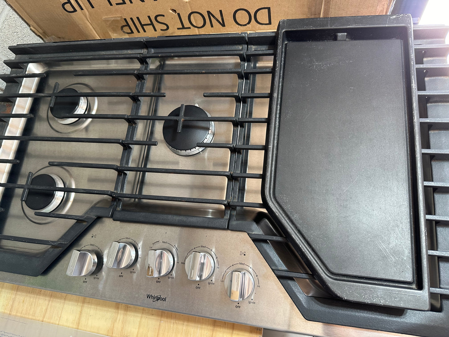 Whirlpool 36-inch Gas Cooktop with Griddle Stainless Steel